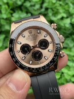 Rolex Daytona Luxurious Replica Watch Black Strap Gold Dial - Imagen 2
