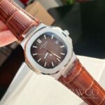Patek Philippe Nautilus Stunning Replica Watch Brown Strap White Dial - immagine 2