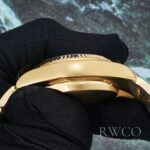 Rolex Sky Dweller Luxurious Replica Watch Gold Strap Silver Dial - immagine 4